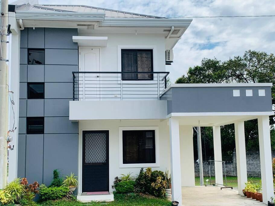 Cozy Home At A Private Subdivision Abucay 외부 사진